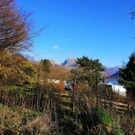 Farrow Fort William