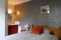 Carinbrook Hotel