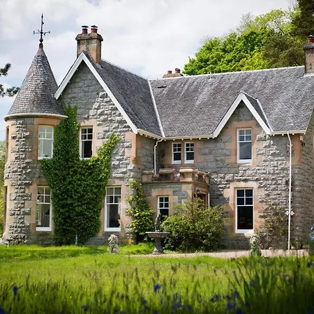 Ardrhu House William 5*