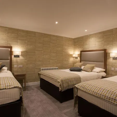 Cruachan 3* Fort William