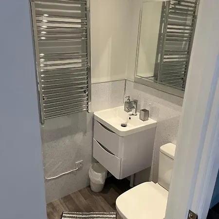 No4 On The Door Apartment