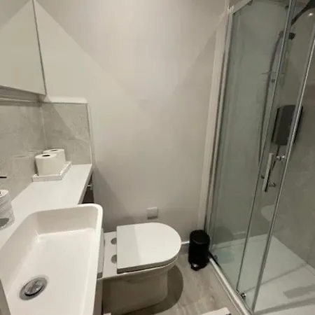 Seafield Apartment *