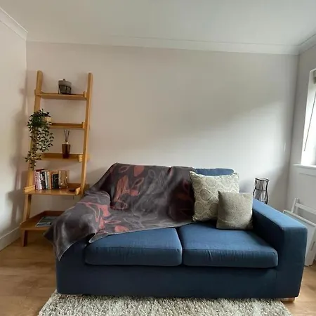 Seafield Apartment *