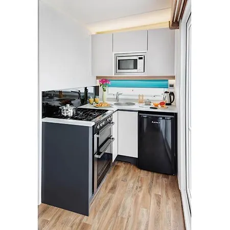 Bed & Breakfast Ravenswood Pod *