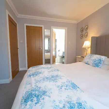 Self Cateringone Bedroom * Fort William