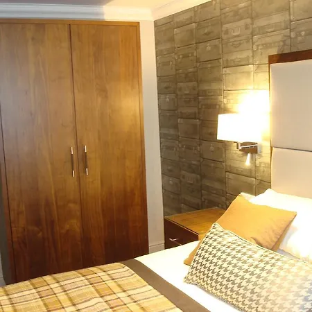 Cruachan 3* Fort William