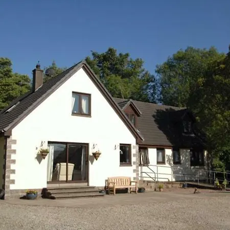 Bed & Breakfast Woodland House Fort William
